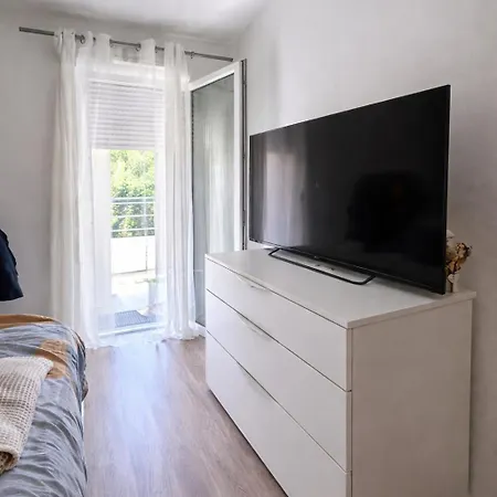 Apartment F2 Cosy Pres Aeroport Et Paris *